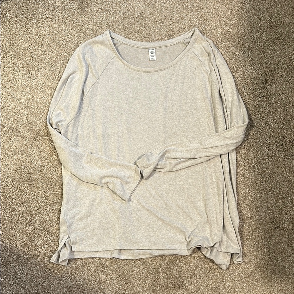 Old Navy Cream Relaxed Fit Long Sleeve Tee